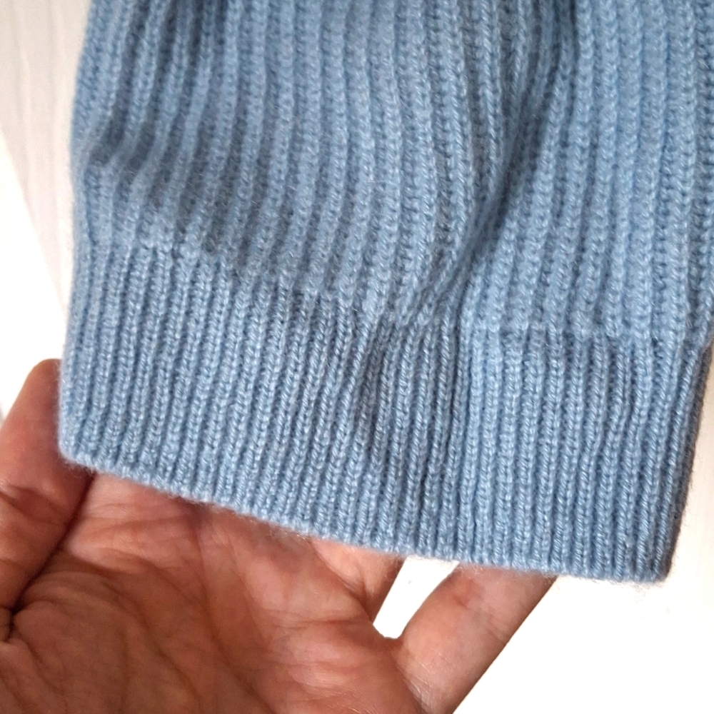 NEW H&M Cashmere Mock Neck Ribbed Sweater Light Blue Size S! VERY RARE!!! - Picture 9 of 9